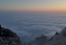 55小时徒手攀爬！00后高位截瘫女孩登顶泰山